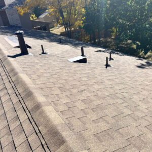 Fort Morgan roofing contractor Custom Exteriors, replacing an asphalt shingle roof