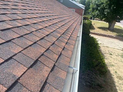 Roofing contractor, Custom Exteriors, in Northern Colorado replaced residential roof